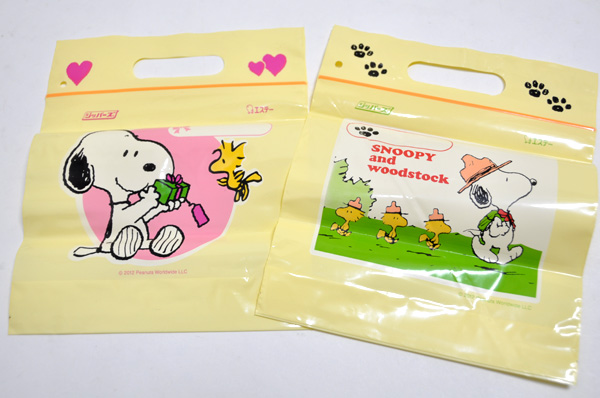 スヌーピーピーナッツ エステー手提げジップロックバック10枚入 その他 売買されたオークション情報 Yahooの商品情報をアーカイブ公開 オークファン Aucfan Com
