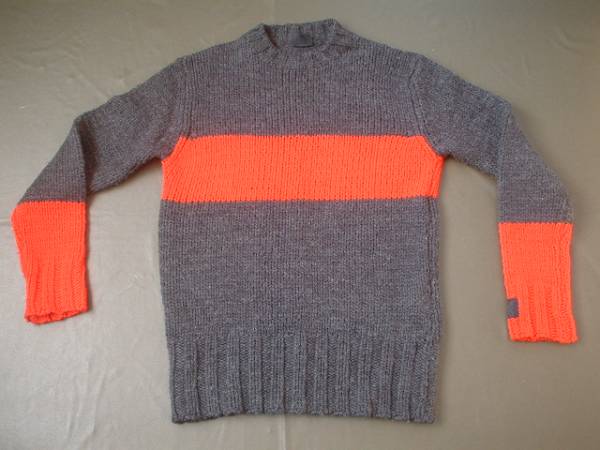 正規品D＆G★セーター　チャコールグレー×レッド　サイズM