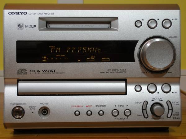 動作品　ONKYO FR-X9A CD/MDコンポ リモコン付き ONKYO FR-X9A CD・MDコンポ リモコン付 オンキヨー