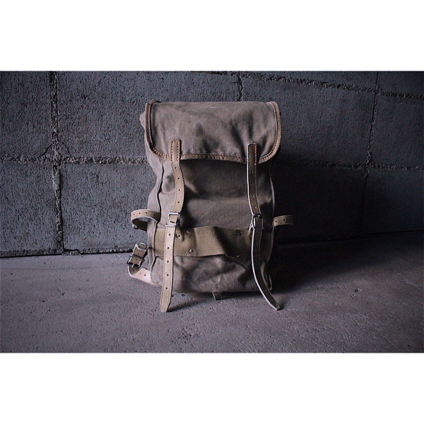 60's ノルウェー軍 ミリタリーリュック 小型 アーミー 古着