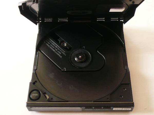SONY製CDプレーヤー Discma D-100☆通電ジャンク☆ D-100 Discman