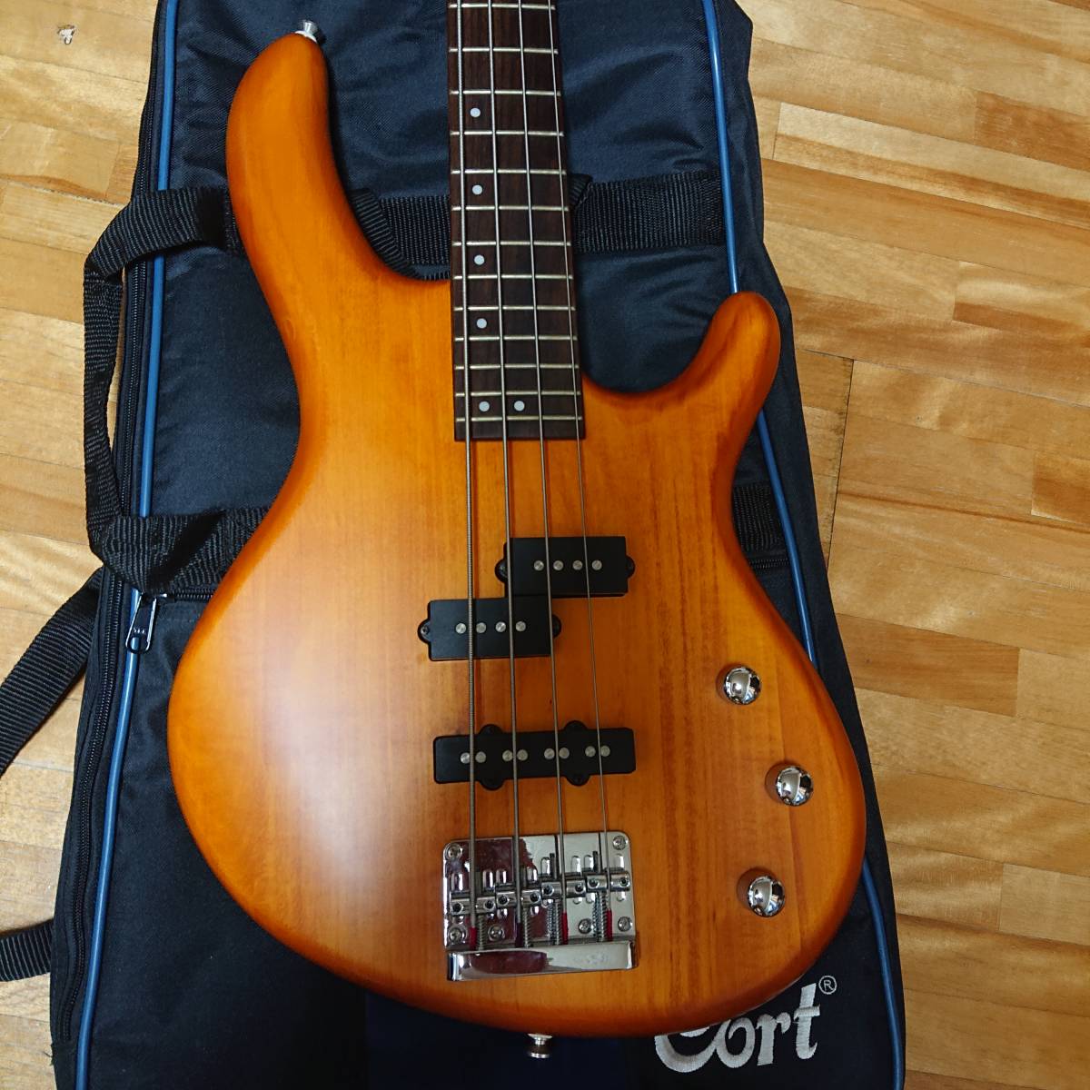 Cort Action Bass コルト アクションベース 美品 PJベース