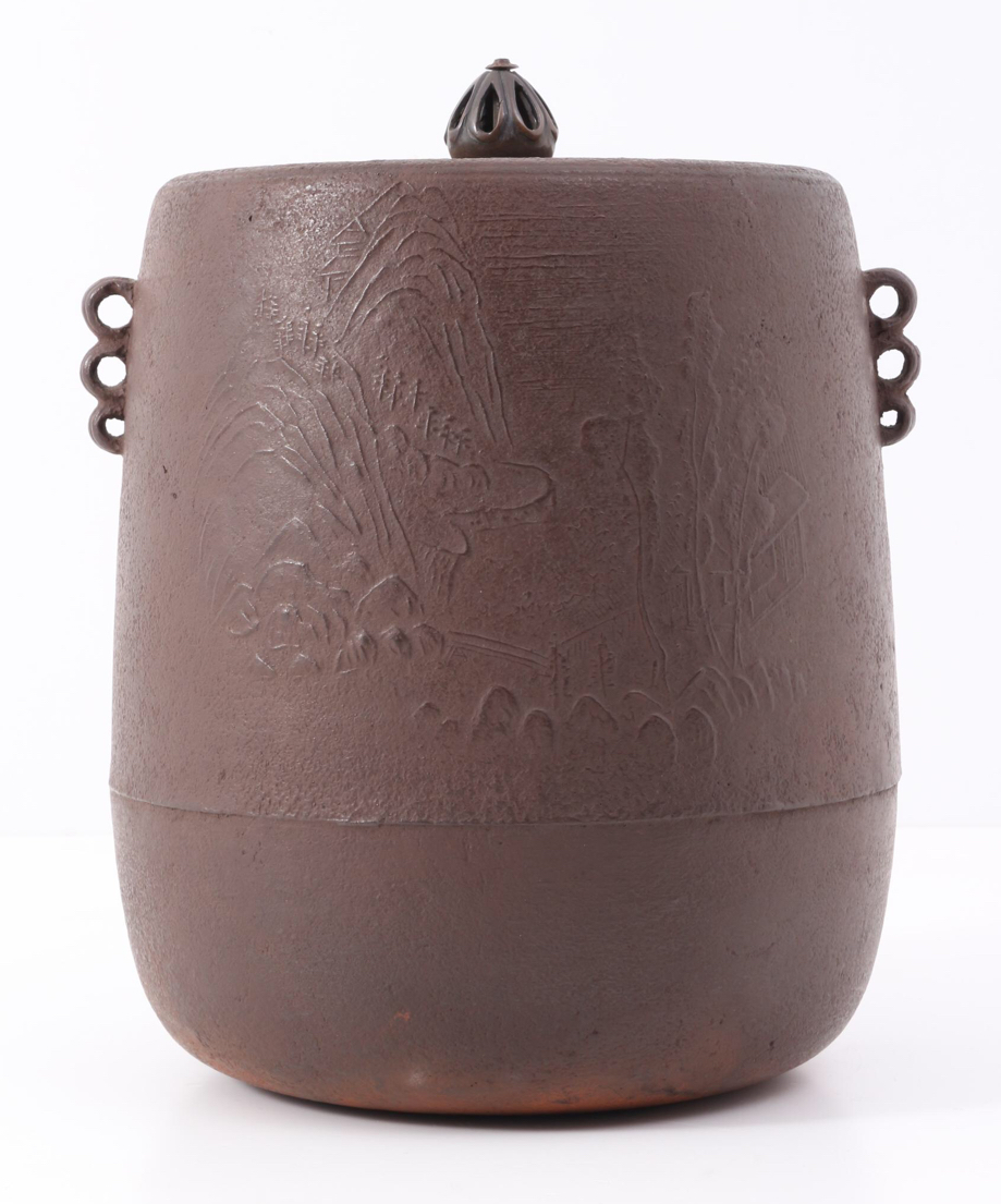真作］釜師 畠春斎【筒 山水文釜】共箱付き 高さ21cm 茶道具 ◇大幅