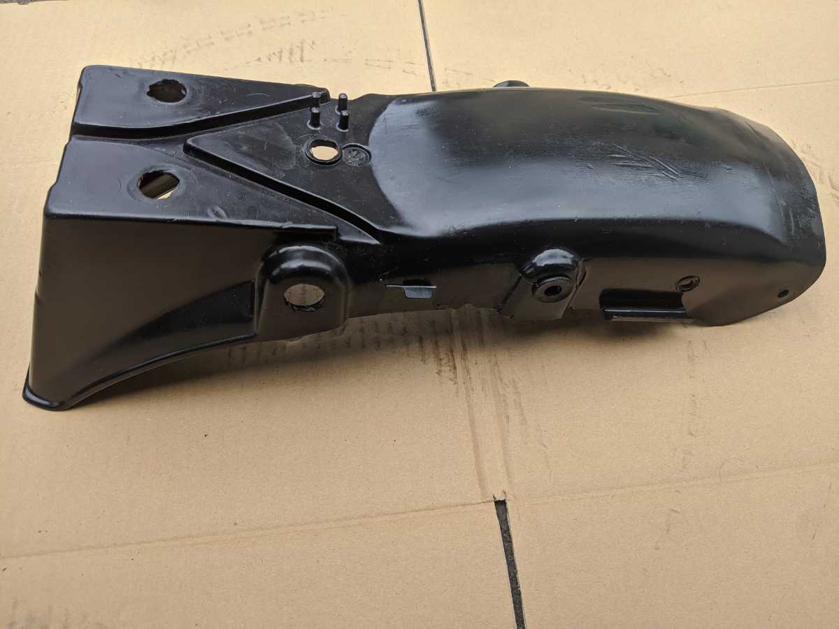 スズキ SUZUKI RG250E 純正 リア フェンダー 当時物 RG250E SUZUKI
