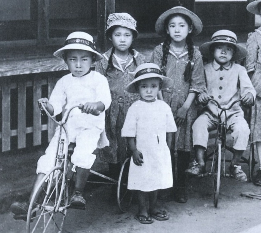 大正時代 古い三輪車 アンティーク 子供幼児自転車大正レトロ昭和