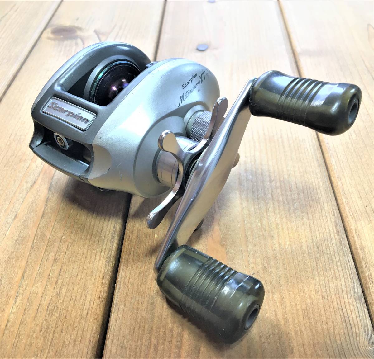 シマノ スコーピオン メタニウム XT 銀メタ 左ハンドル RH326 Scorpion