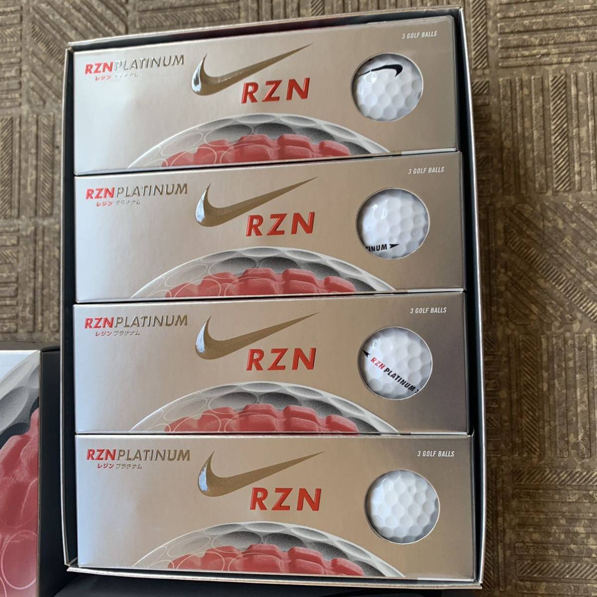 新品未使用 NIKE RZN PLATINUM ナイキ レジン プラチナム ゴルフボール