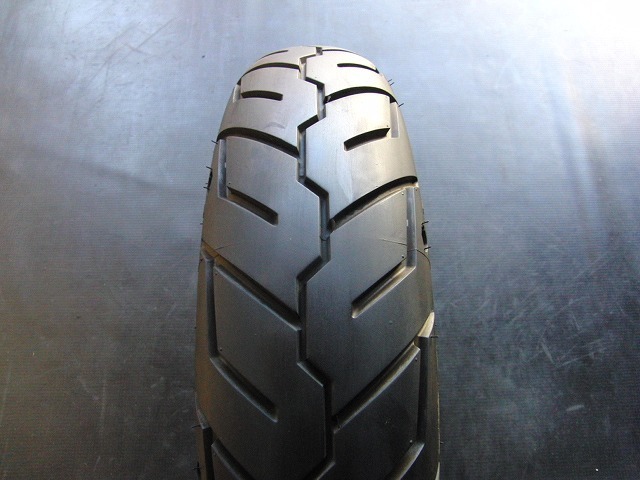 単品中古タイヤ!ミシュラン◎スコーチャー 31. 150/80B16. よ000:21085