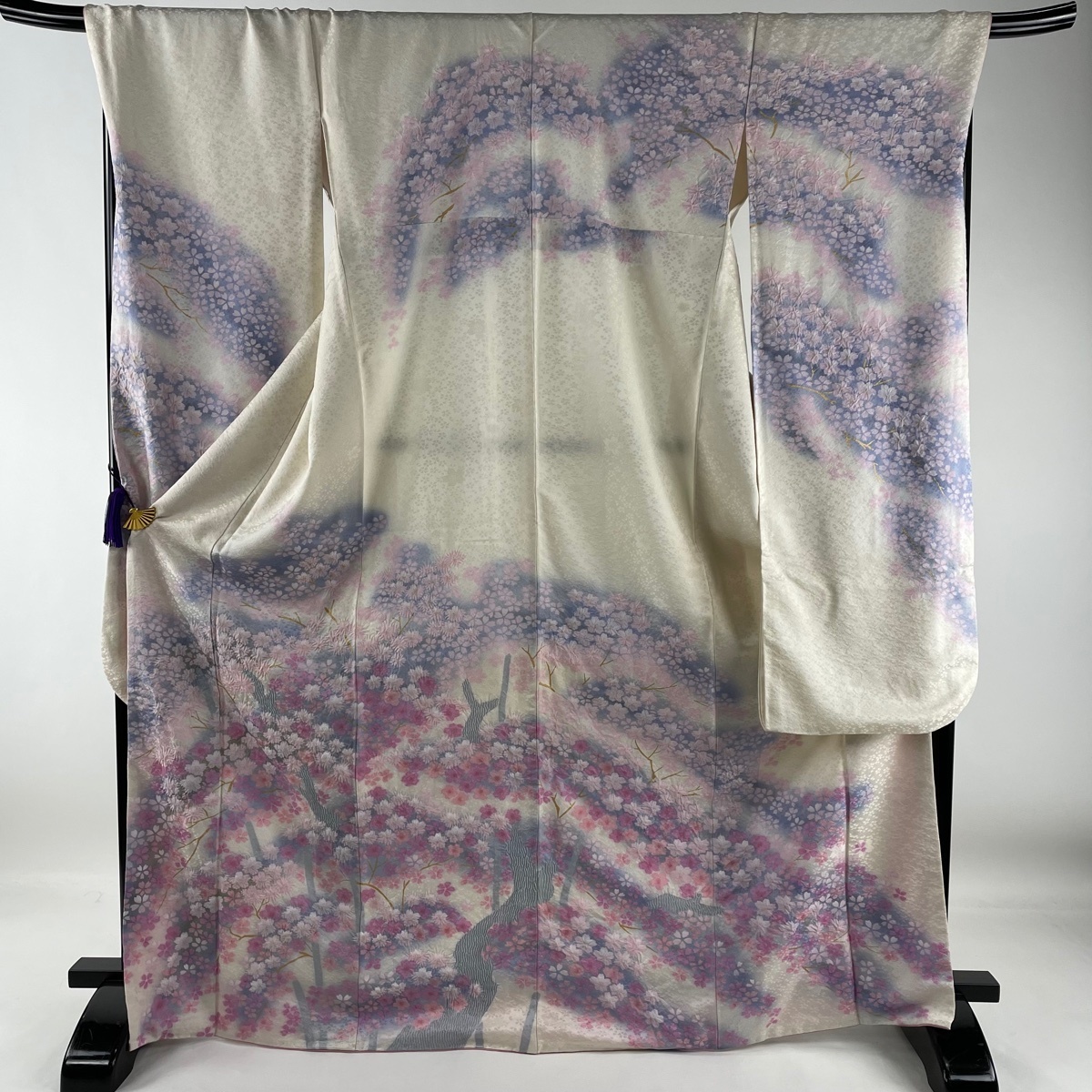 着物屋こころ□紫綬褒章 巨匠『岩田専太郎』 振袖 駒刺繍 枝梅文 金彩