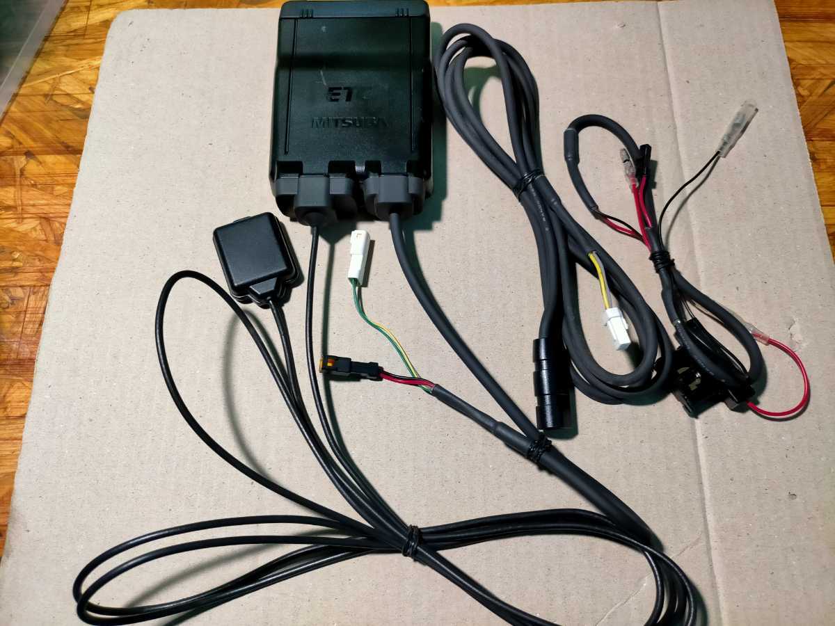 決算セール!】 送料無料 二輪用 バイク用 ETC MITSUBA MSC-BE51 07/11 