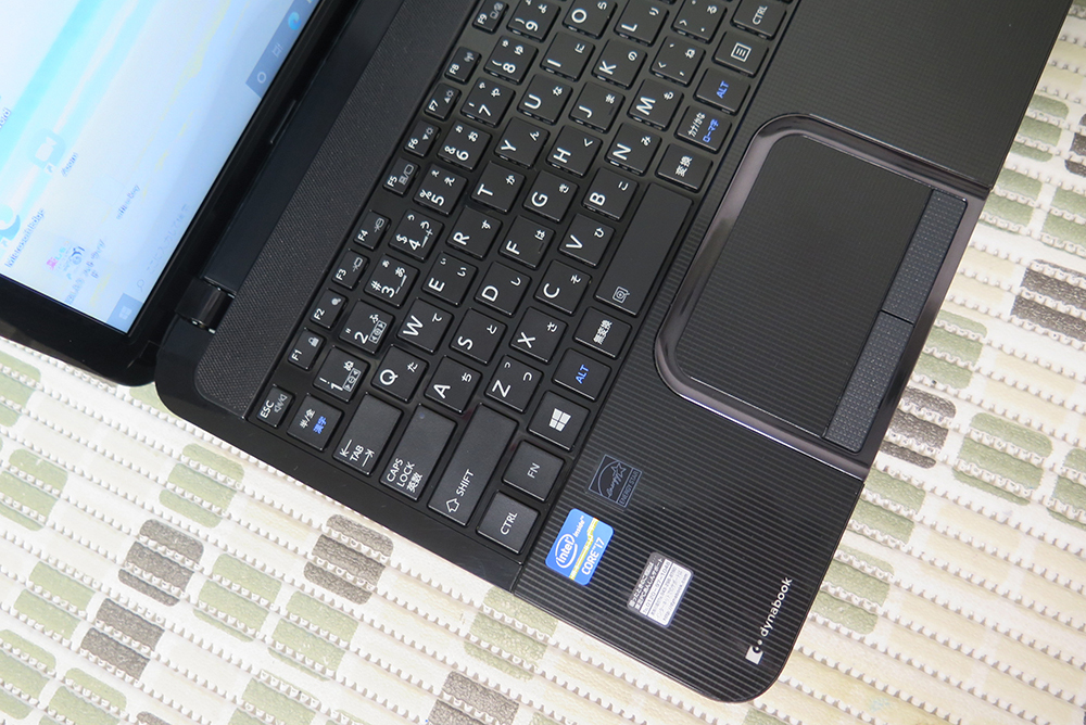 高速Core i7(最大3.4GHz)x4☆爆速新品SSD512GB】東芝 T552/58HBS 最新