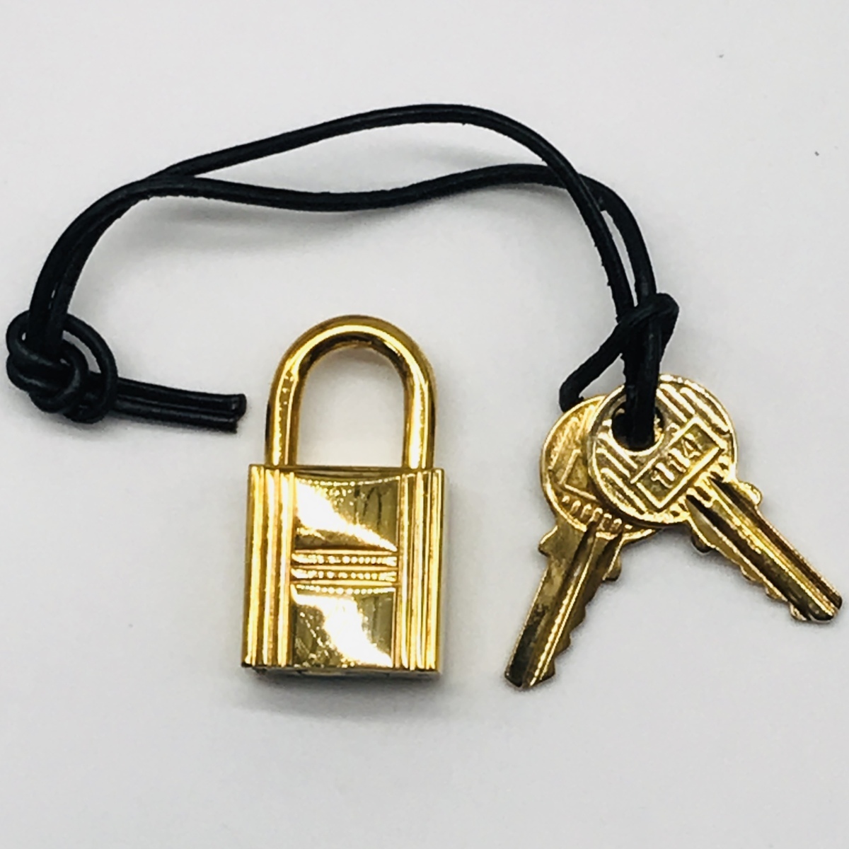 H149 1円 美品 HERMES エルメス カデナ 南京錠 114 ゴールド 【公式通販】
