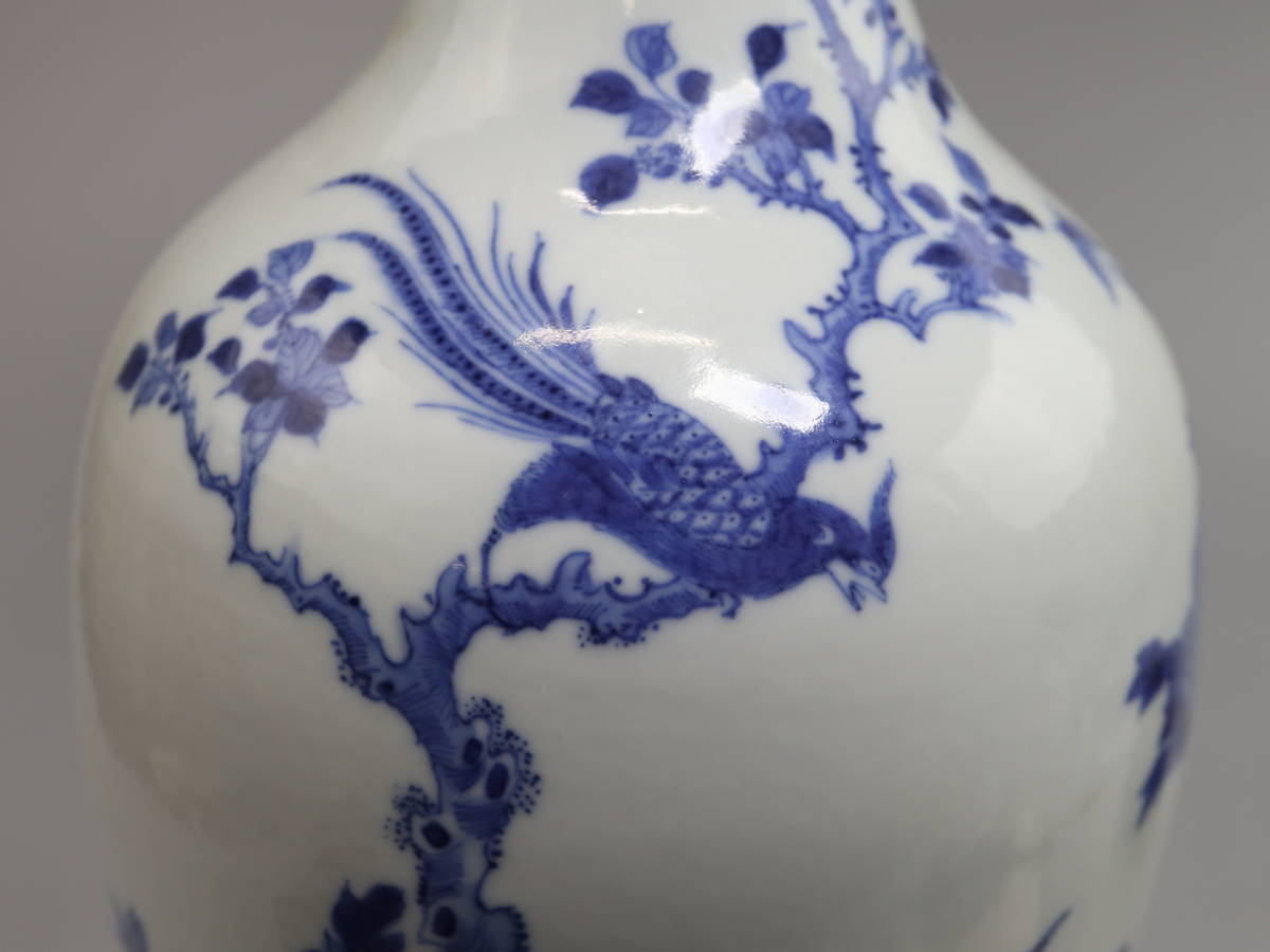 時代物 染付花鳥紋耳付紋 乾隆年製 箱付き 台付き 景徳鎮窯 唐物 中国
