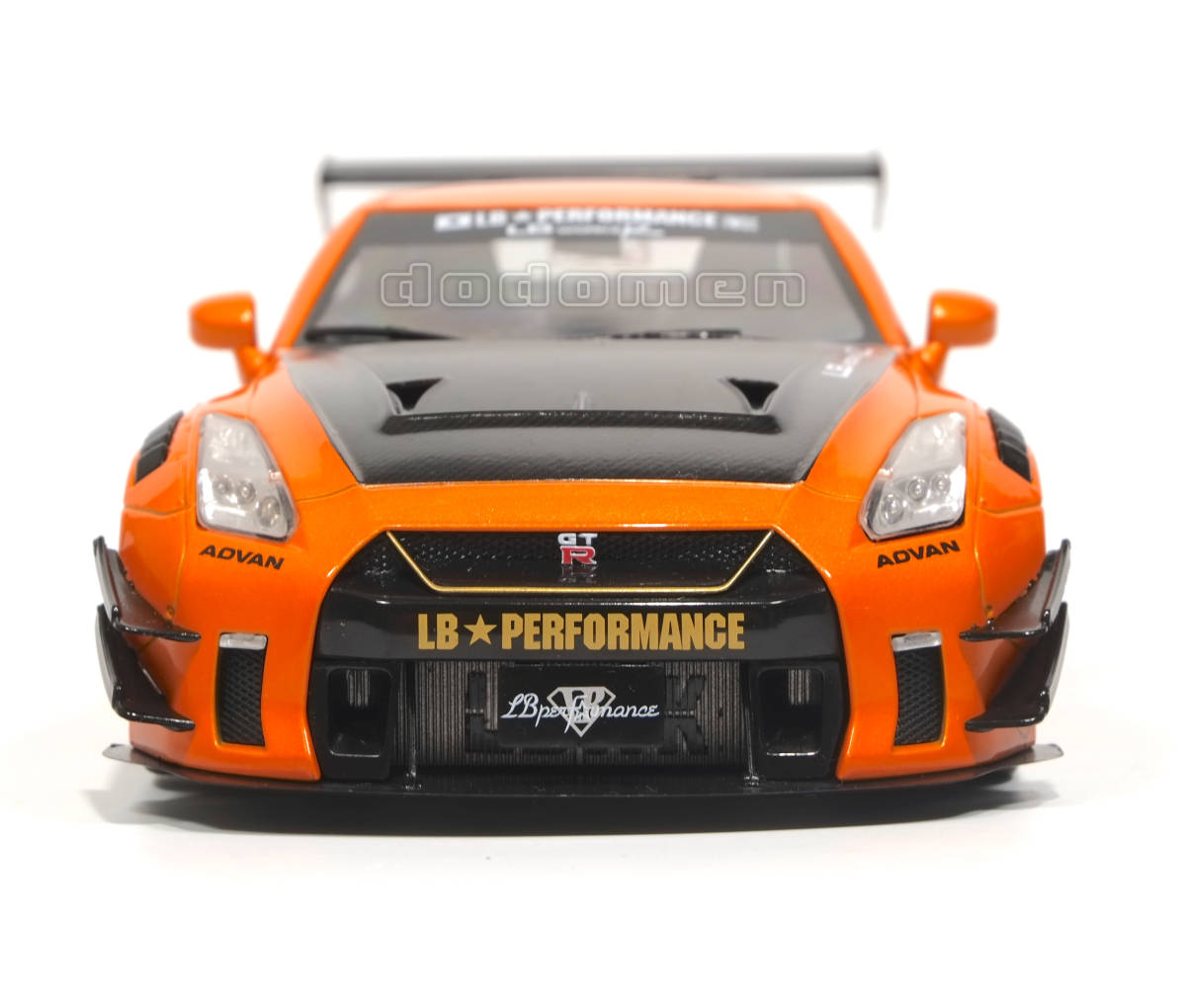 1/18 Solido NISSAN GT-R (R35) LIBERTY WARK TYPE 2 ソリド ニッサン GT-R (R35)リバティーウォーク