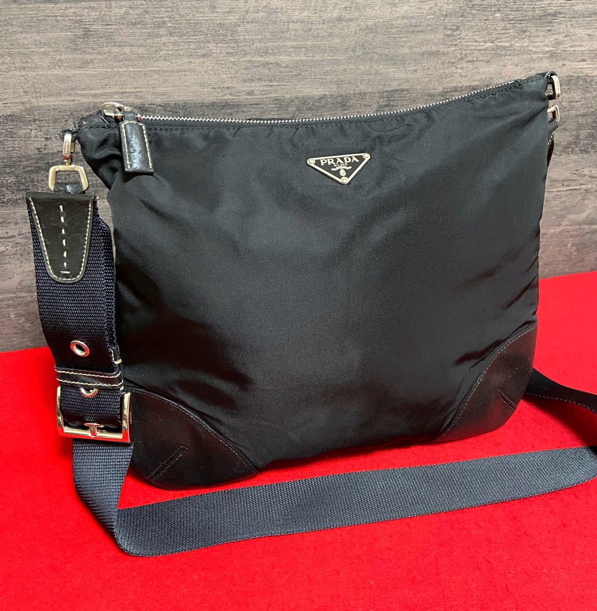 PRADA プラダ 三角ロゴ プレート 美品 - 金具 極 希少品 ナイロン 