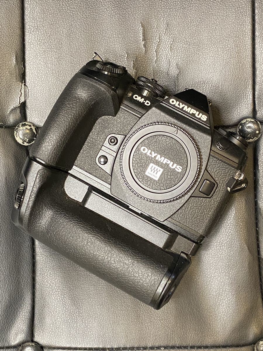 OLYMPUS OM-D E-M1 Mark II グリップ付き E-M1 OM-D Mark markII 本来