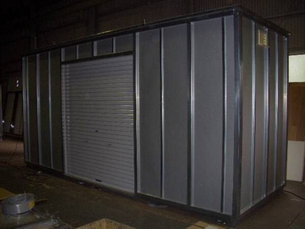 物置・シャッター型新品！資材倉庫、プレハブ、コンテナ☆6帖強