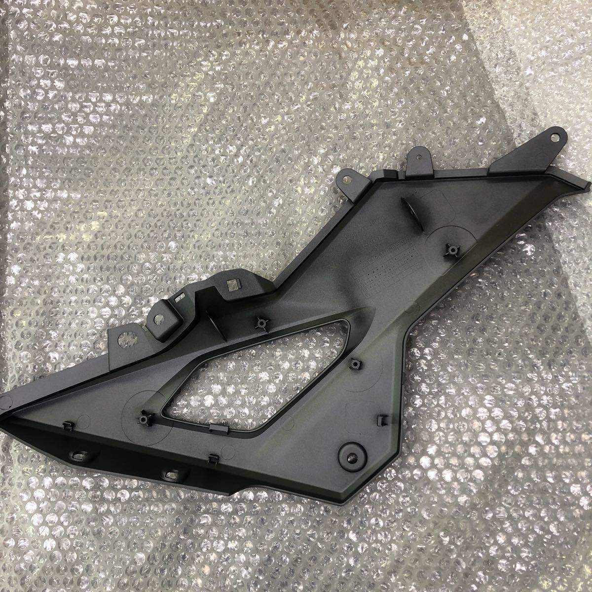 支払い用 2-3385☆ホンダ 純正 サイドカバー 左 83590-K26-B00ZA☆グロム 【公式
