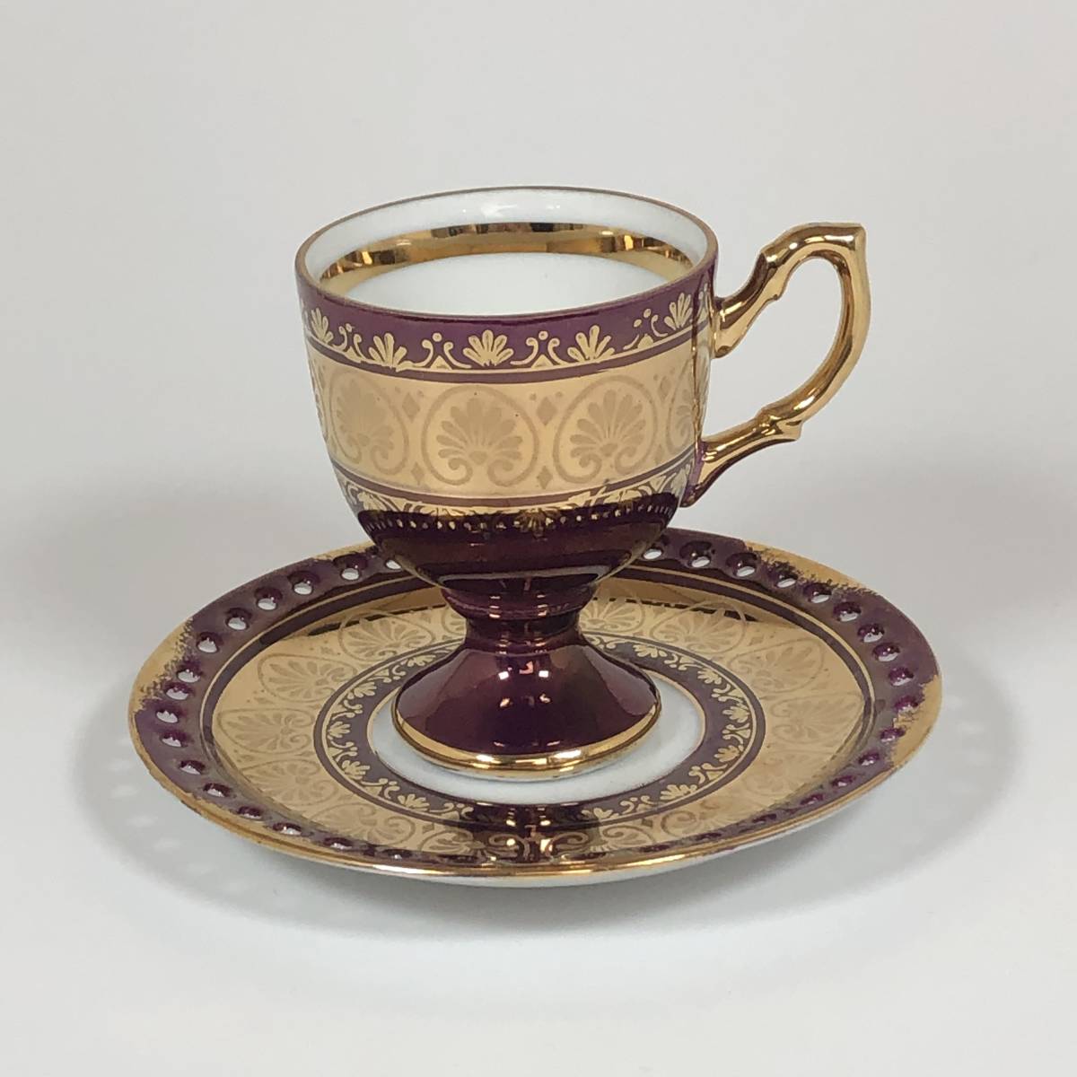 【高品質，人気セール】 大橋陶器 カップ＆ソーサー ペディスタル金彩紋様 豪華金彩 ハイハンドル ワインレッド オールドニッポン #6(コーヒーカップ)｜売買されたオークション情報、yahooの商品情報をアーカイブ公 茶器
