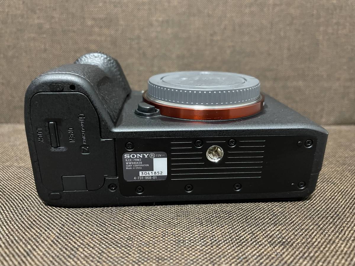 極上美品】SONY ILCE-7RM3 α7RIII ショット数1943 付属品・箱付 おまけ