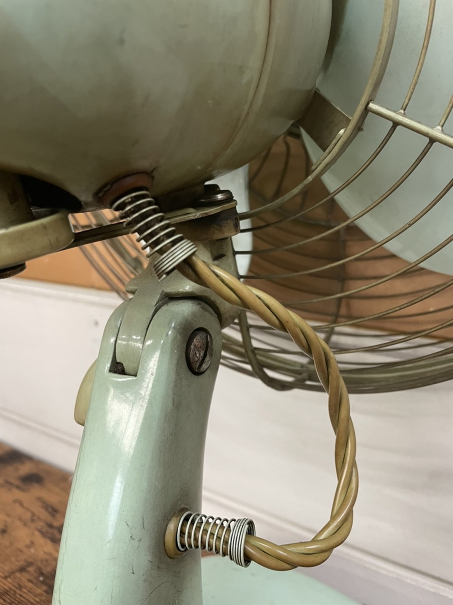 2025，爆買い 【10-118】A.C. ELECTRIC FAN 扇風機 3枚羽 金属台座