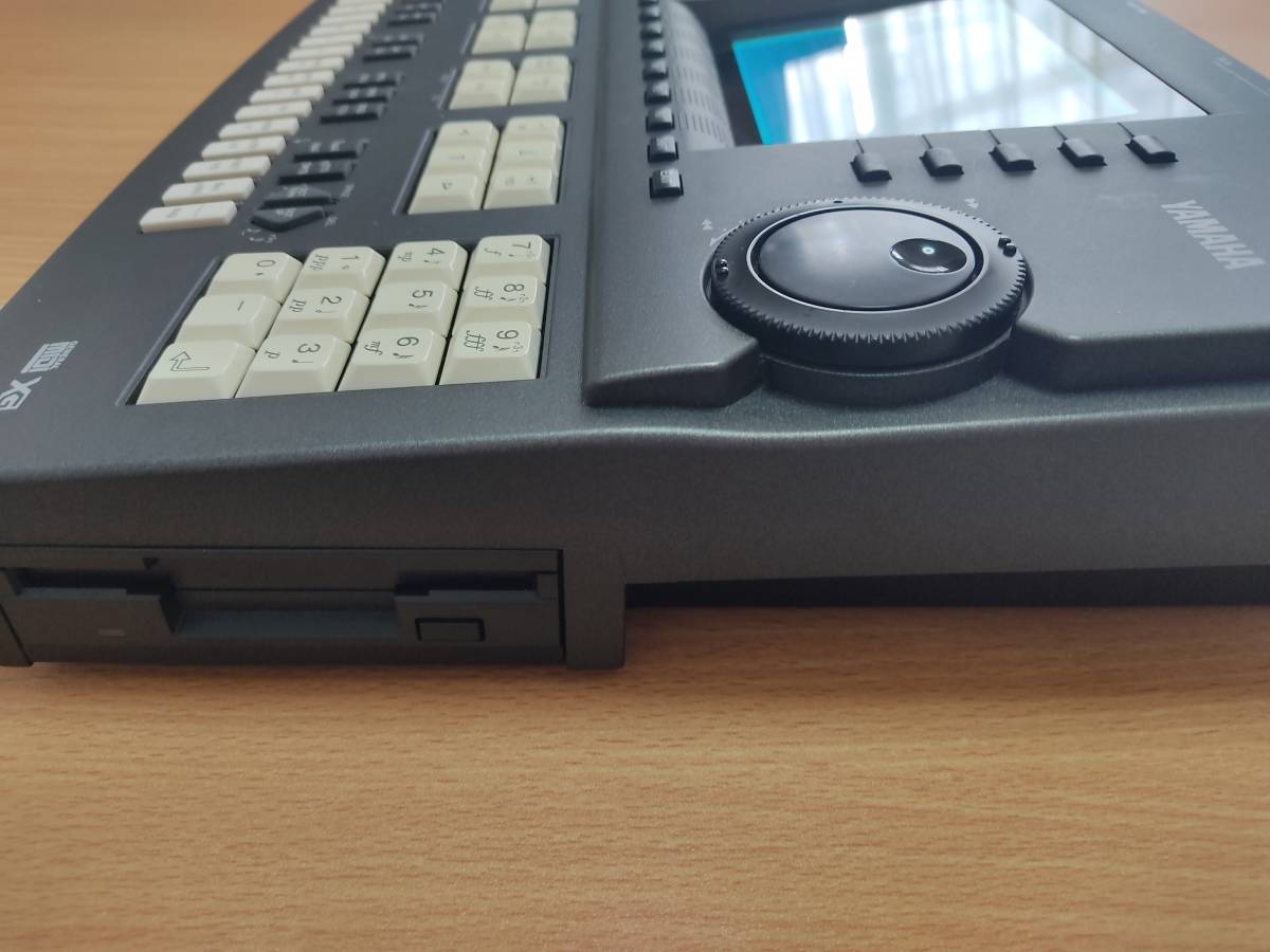YAMAHA QY700 ヤマハ シーケンサー リズムマシン ミュージック 