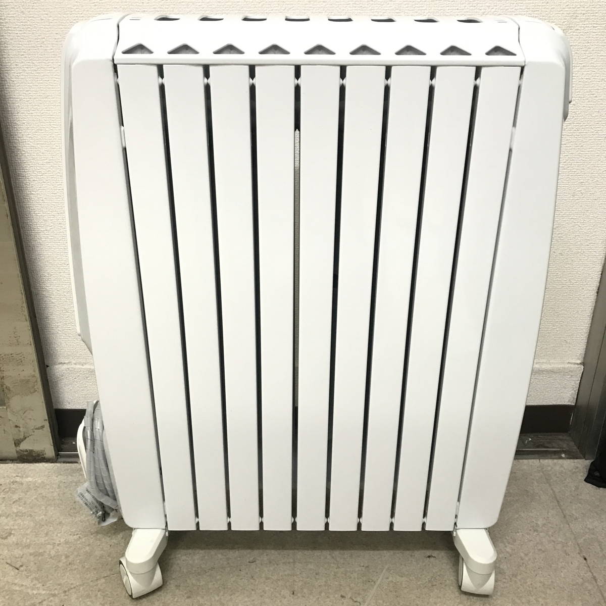 DeLonghi デロンギ MDH09-BK 6～8畳 リモコン付き マルチダイナミック