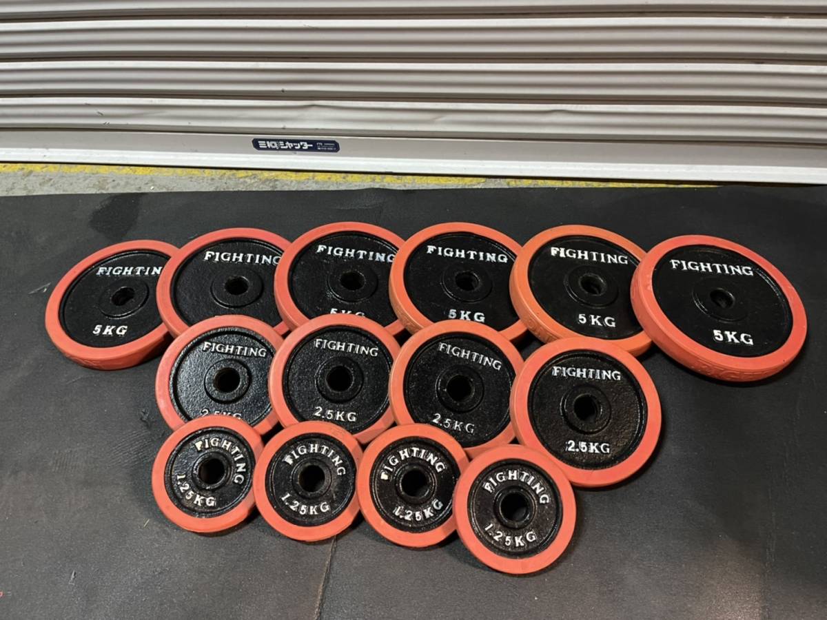 バーベルプレート15kg/28mm用。 ファイティングロード FIGHTING ROAD ファイティングロード バーベルプレート 15Kg×2/計30Kg