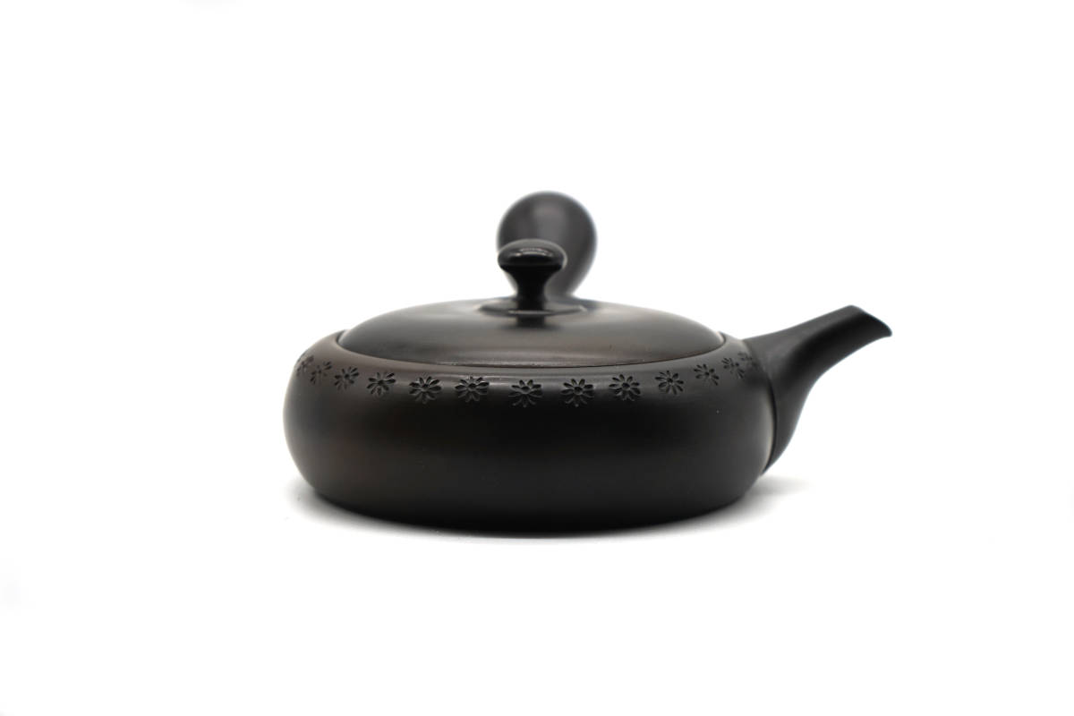 常滑焼名人作「水上 桜山(水上 清)」黒窯変印花極平急須 ☆