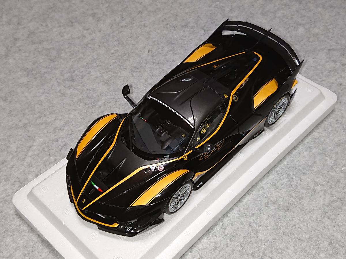 BBR MODELS ダイキャスト1⁄18コンバーチブル フルドライブカー