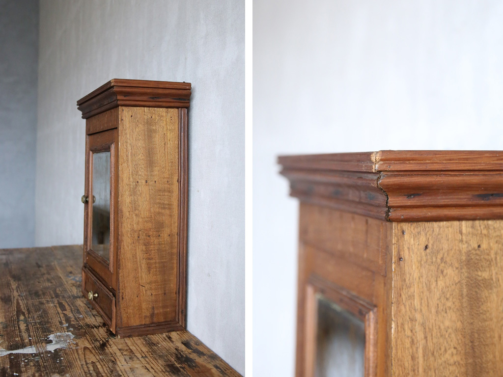 フランスアンティーク エクリュ ウォールキャビネット 棚 壁掛け