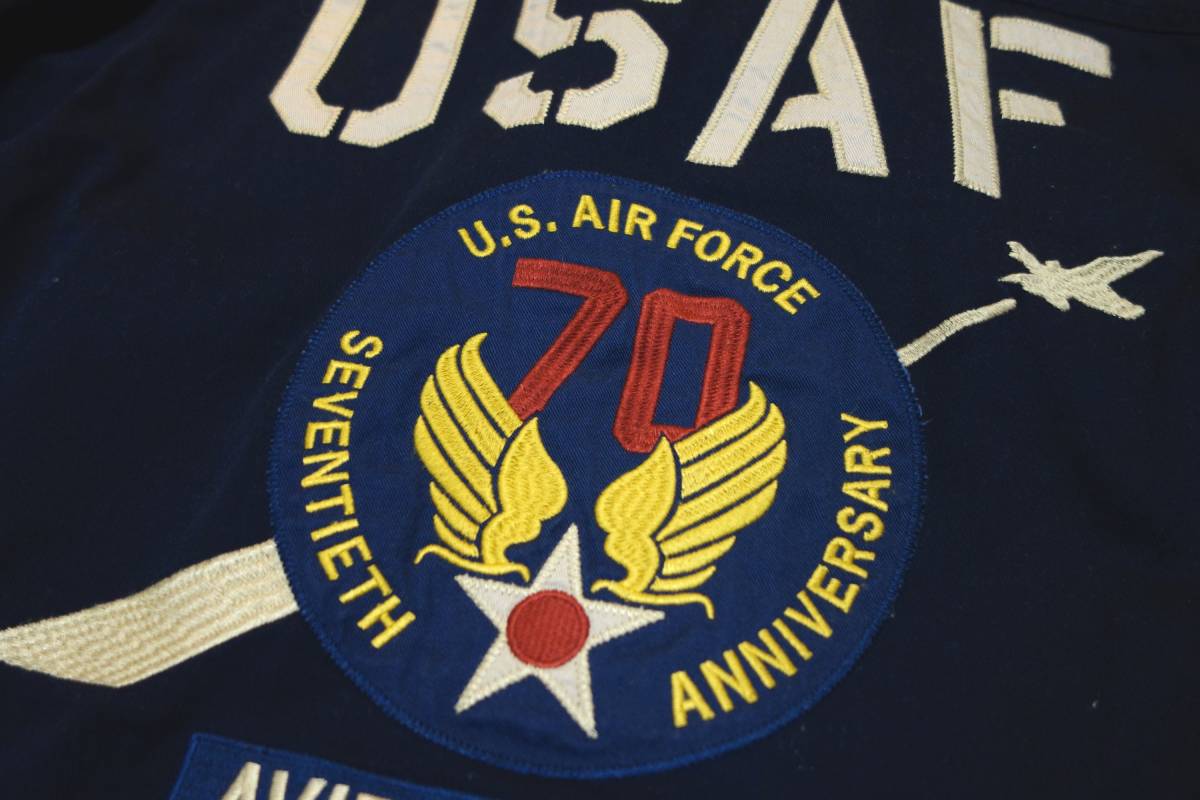 Avirex 70周年バッジ 超格安価格