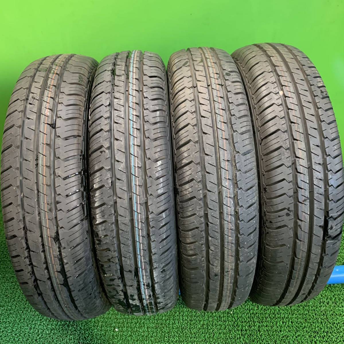  同様 ハンコック VanTRa LT 155/80R14 88/86N プロボックス サクシード商用車 バン／トラック等 A 111(中古品)｜売買されたオークション情報、yahooの商品情報をアーカイブ公開 - オークファン 14インチ