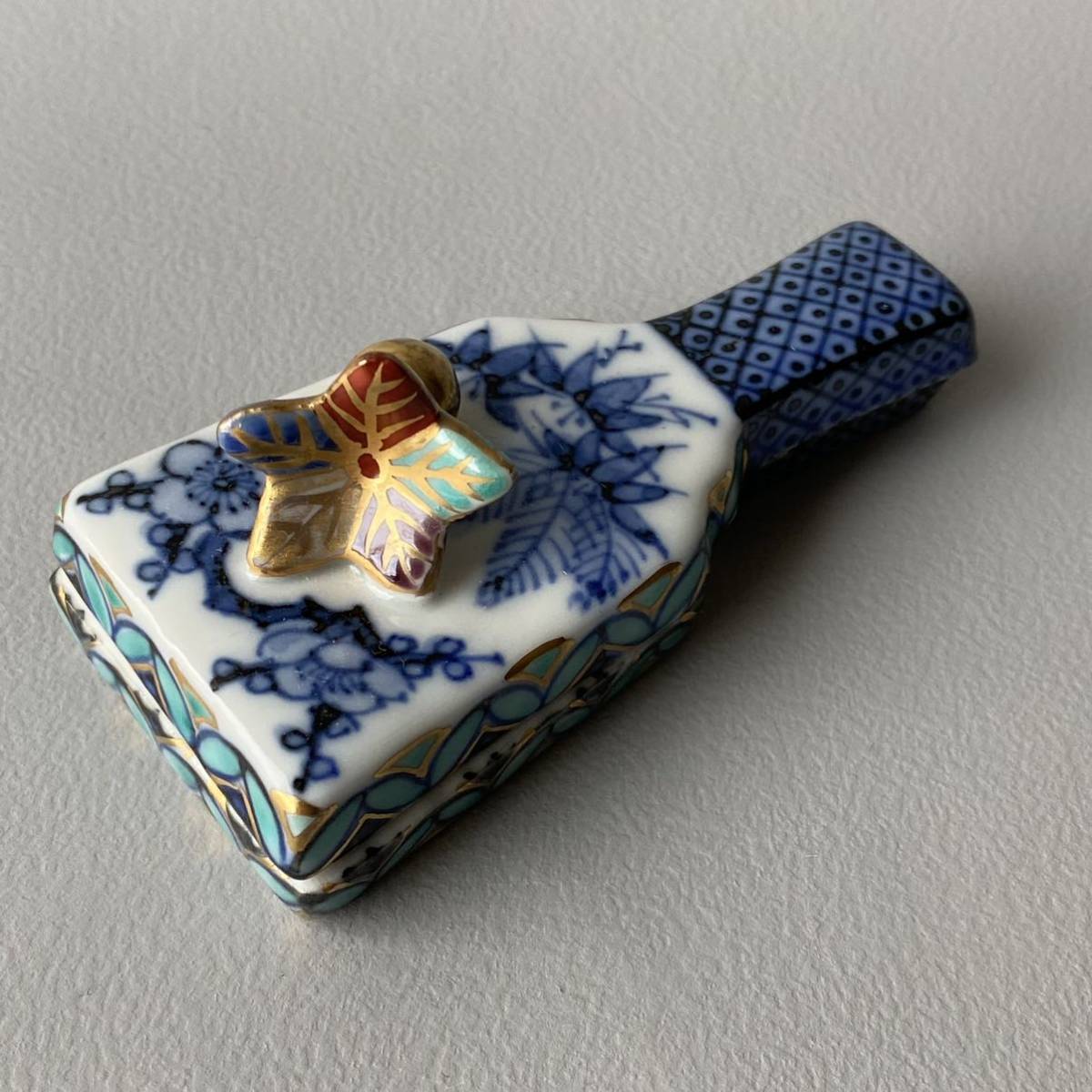 B251s 「色絵 奴凧香合」高野昭阿弥造　共箱　正月　京焼 香合 共箱 高野昭阿弥造 染付 本歌は呉須染付人物
