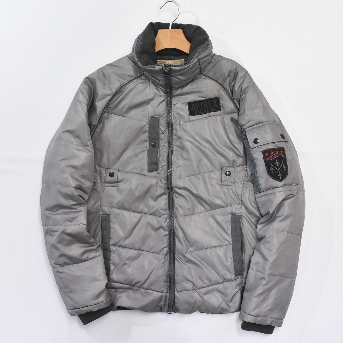 ☆定番ミリタリーブランド! アヴィレックス AVIREX バックロゴ フード