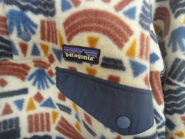 新品！廃番カラー patagonia ライトウェイト シンチラスナップT プル 