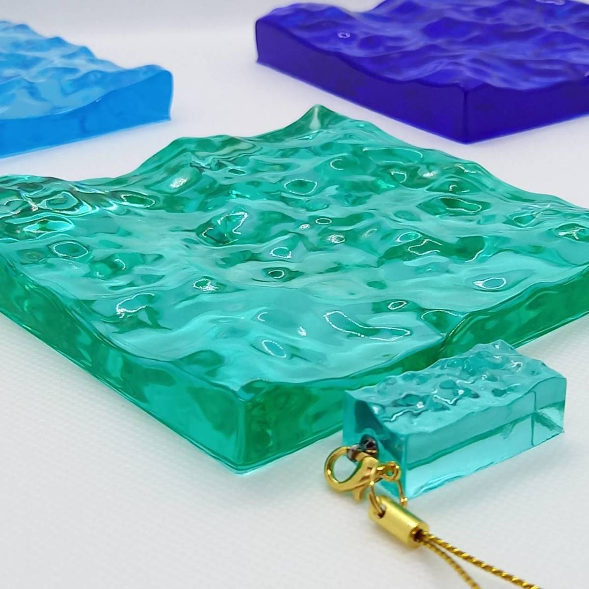 海のかけら 穏やかに漂う水面 エメラルドグリーン 検 井上有一 大沼映夫 大沢昌助 奈良美智 Kaws 花井祐介 橋爪悠也 天野タケル 置物 オブジェ 売買されたオークション情報 Yahooの商品情報をアーカイブ公開 オークファン Aucfan Com