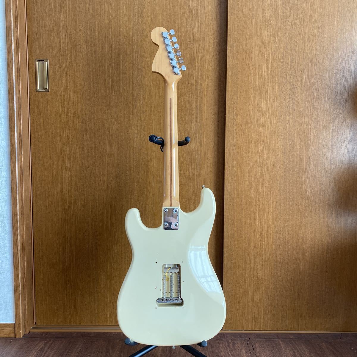 激レア Orange オレンジ フェルナンデス ストラトタイプ Orange