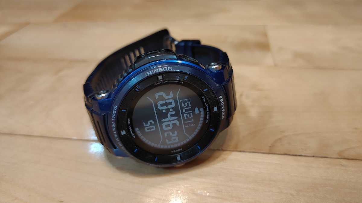 中古】カシオ WSD-F30-BU ブルー PRO TREK 別売充電ホルダーWSA-H2付 
