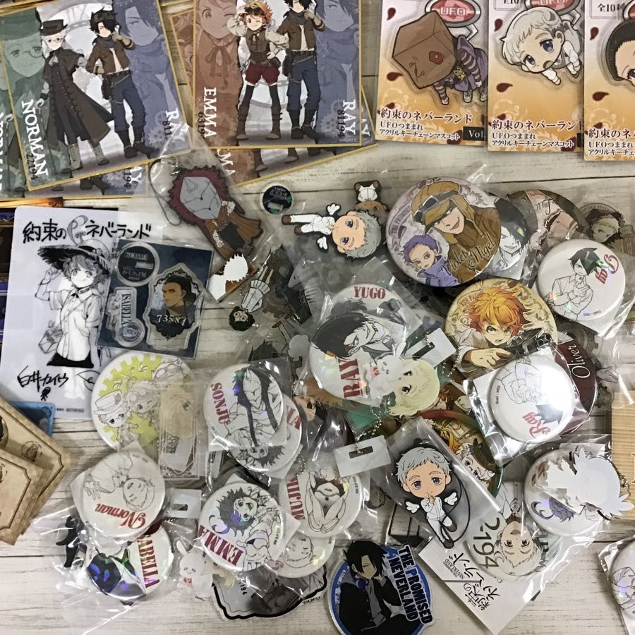 現状】 約束のネバーランド グッズ まとめ売り 缶バッジ アクキー ミニ  
