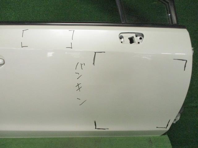 インプレッサ スポーツ DBA-GP3 右フロントドア