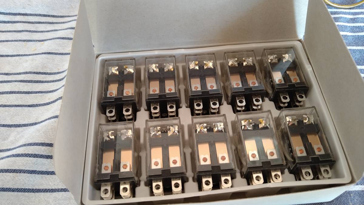 OMRON パワーリレー　LY2N 24VDC_1