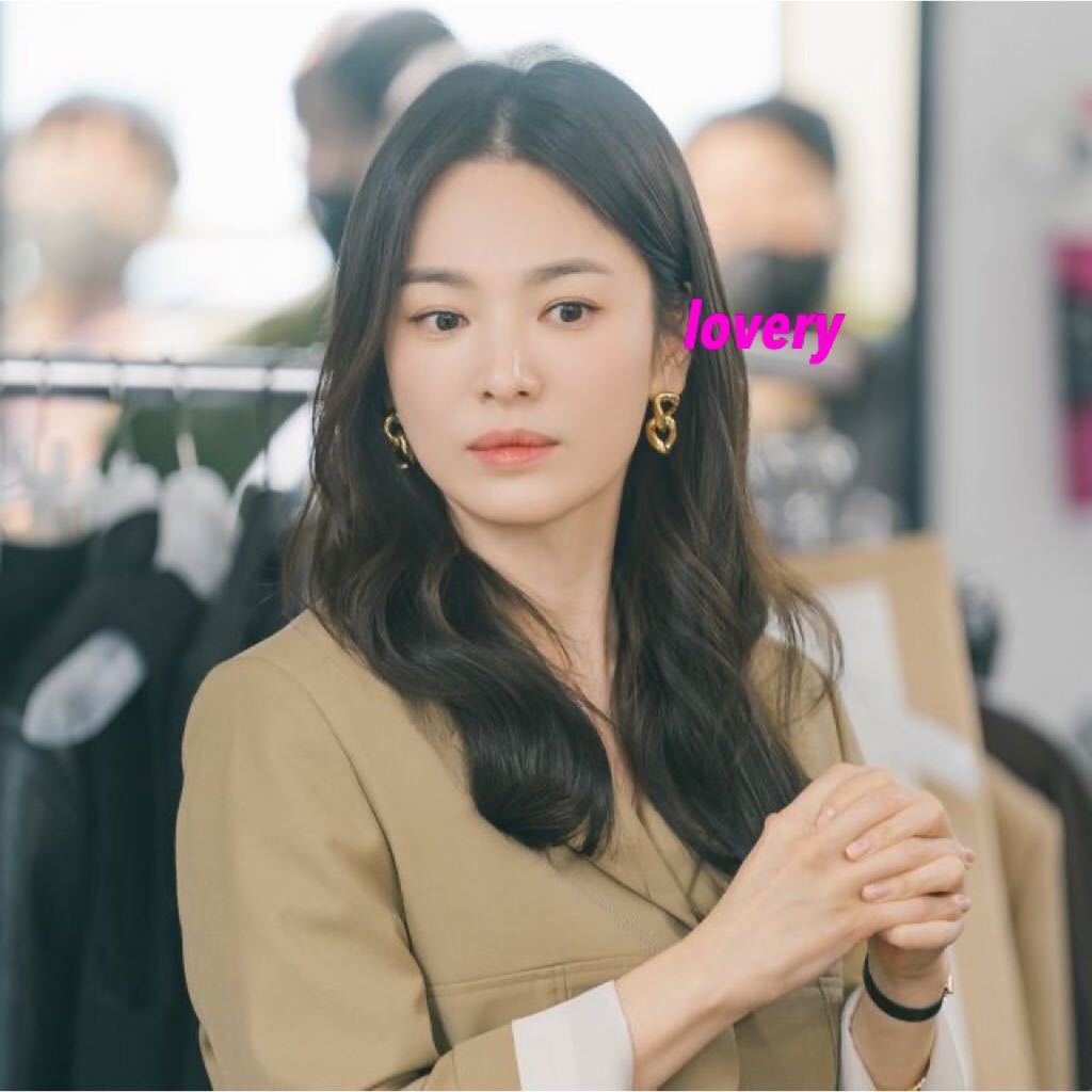 今別れの途中 ソンヘギョ 着用デザイン ゴールドピアス 韓国ドラマ お呼ばれ スタッドピアス 売買されたオークション情報 Yahooの商品情報をアーカイブ公開 オークファン Aucfan Com