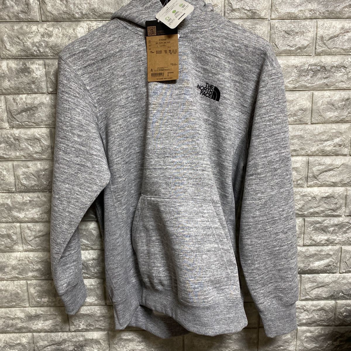 人気，新品 THE NORTH FACE パーカー トレーナー デカロゴ 品番62040 サイズ M スエット バルトロ ダウンなどと(Mサイズ)｜売買されたオークション情報、yahooの商品情報をアーカイブ公開 - オークファン 男性用