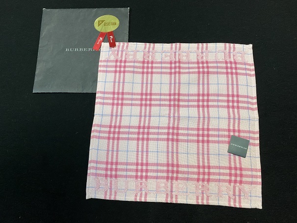 バーバリー Burberry 柄 タオルハンカチ ピンク ノバチェック Burberry浮文字 片面ガーゼ地 品 送料210円 服飾小物 売買されたオークション情報 Yahooの商品情報をアーカイブ公開 オークファン Aucfan Com