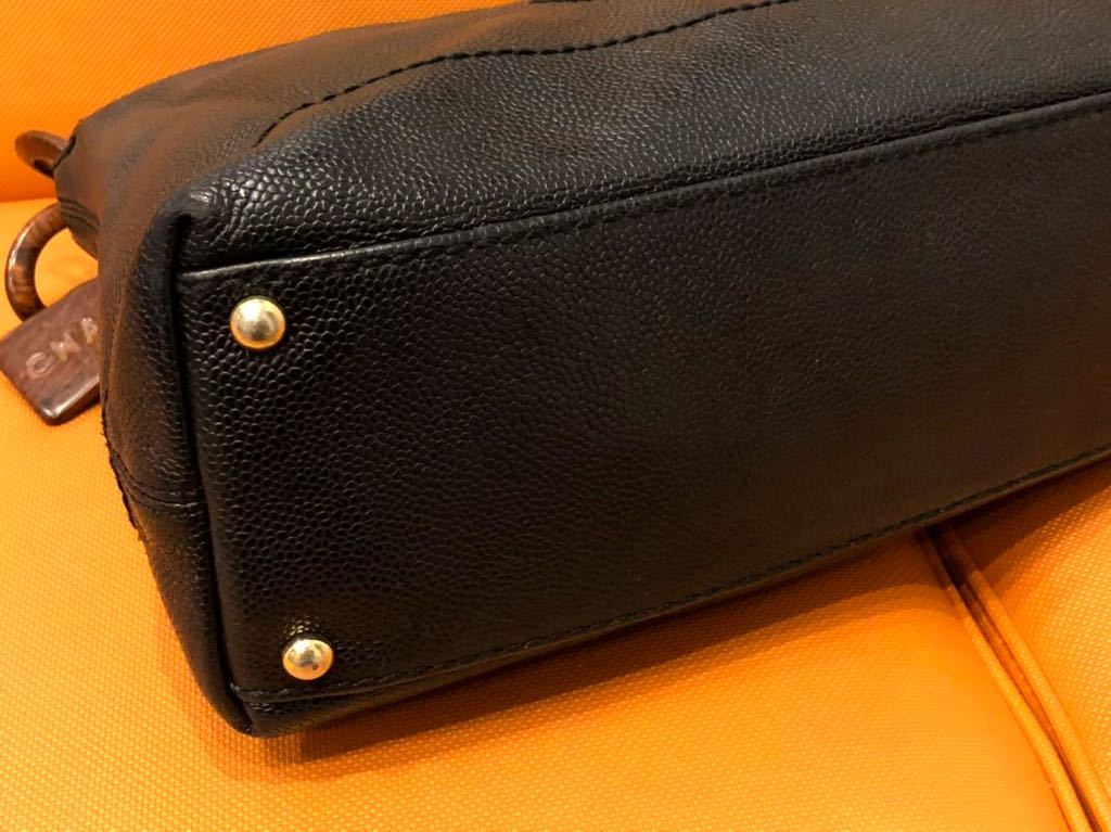 美品！ 綺麗！ CHANEL（シャネル） キャビアスキン ウッドチェーン 