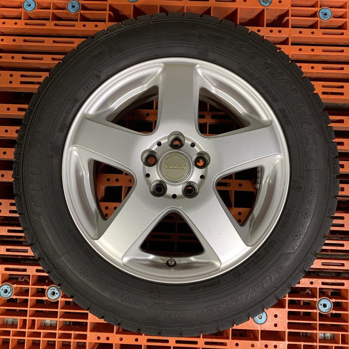 楽天市場】スタッドレスタイヤホイール4本セット 185/65R15 アリオン 