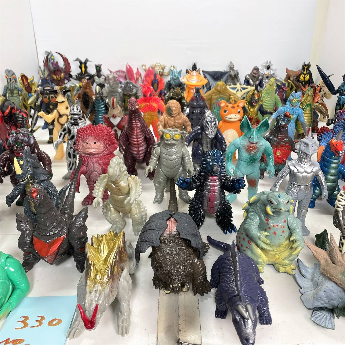 ウルトラマン 怪獣フィギュア　ソフトビニール ウルトラマン モンスター 怪獣 バンダイ ヴィンテージ おもちゃ ソフト