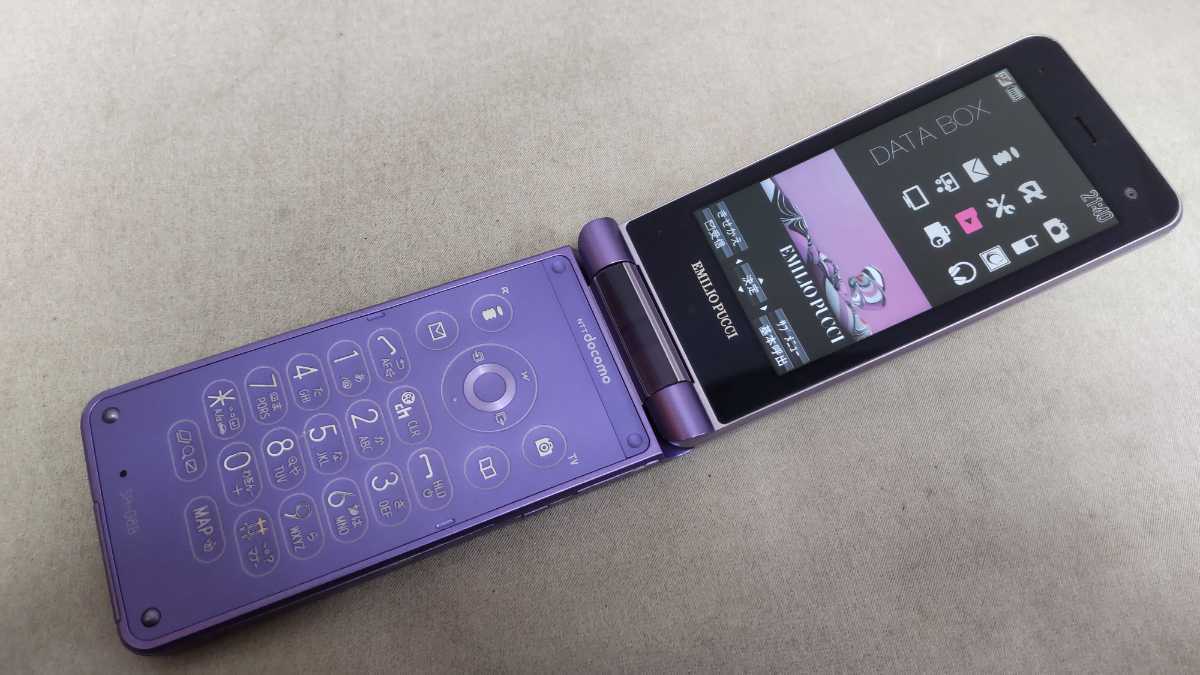 docomo FOMA EMILIO PUCCI SH-08B ＃DG3394 SHARP シャープ ガラケー