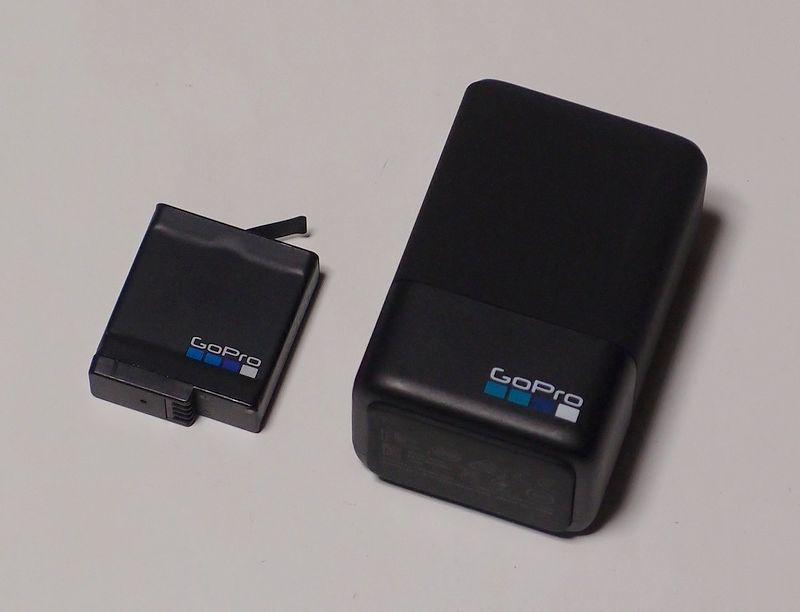 GoPro デュアル バッテリー チャージャー AADBD-001-AS バッテリー付